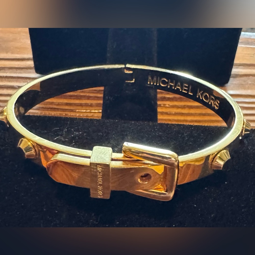 Michael Kors Astor Gold Tone Buckle Bracelet